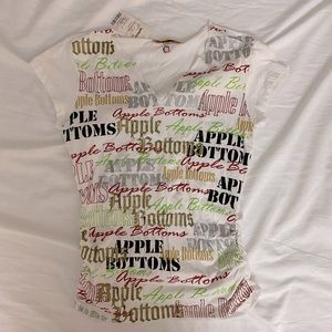 Apple bottoms whit tee shirt size medium